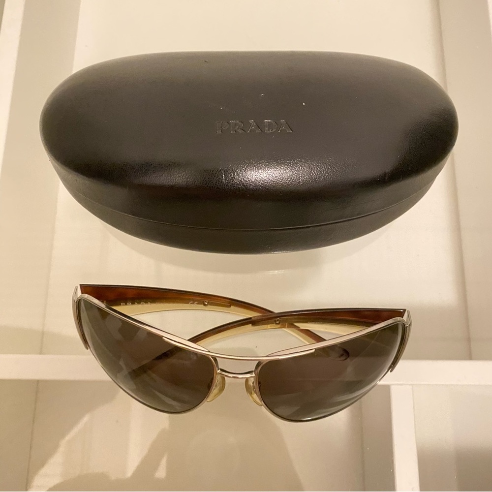 Prada Sunglasses - SOLD - Picture 4 of 11